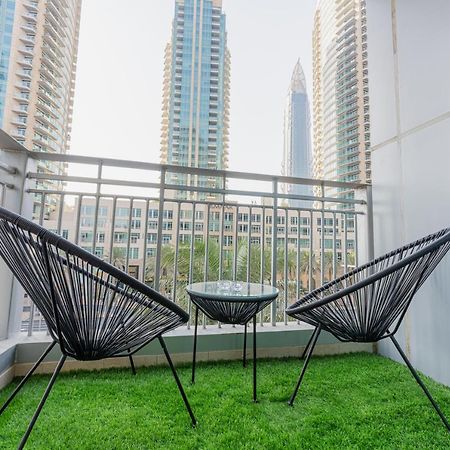 First Class Studio With Dubai Downtown Boulevard View Apartment Luaran gambar