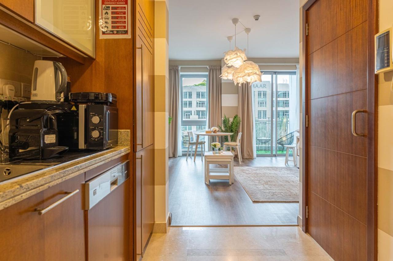 First Class Studio With Dubai Downtown Boulevard View Apartment Luaran gambar