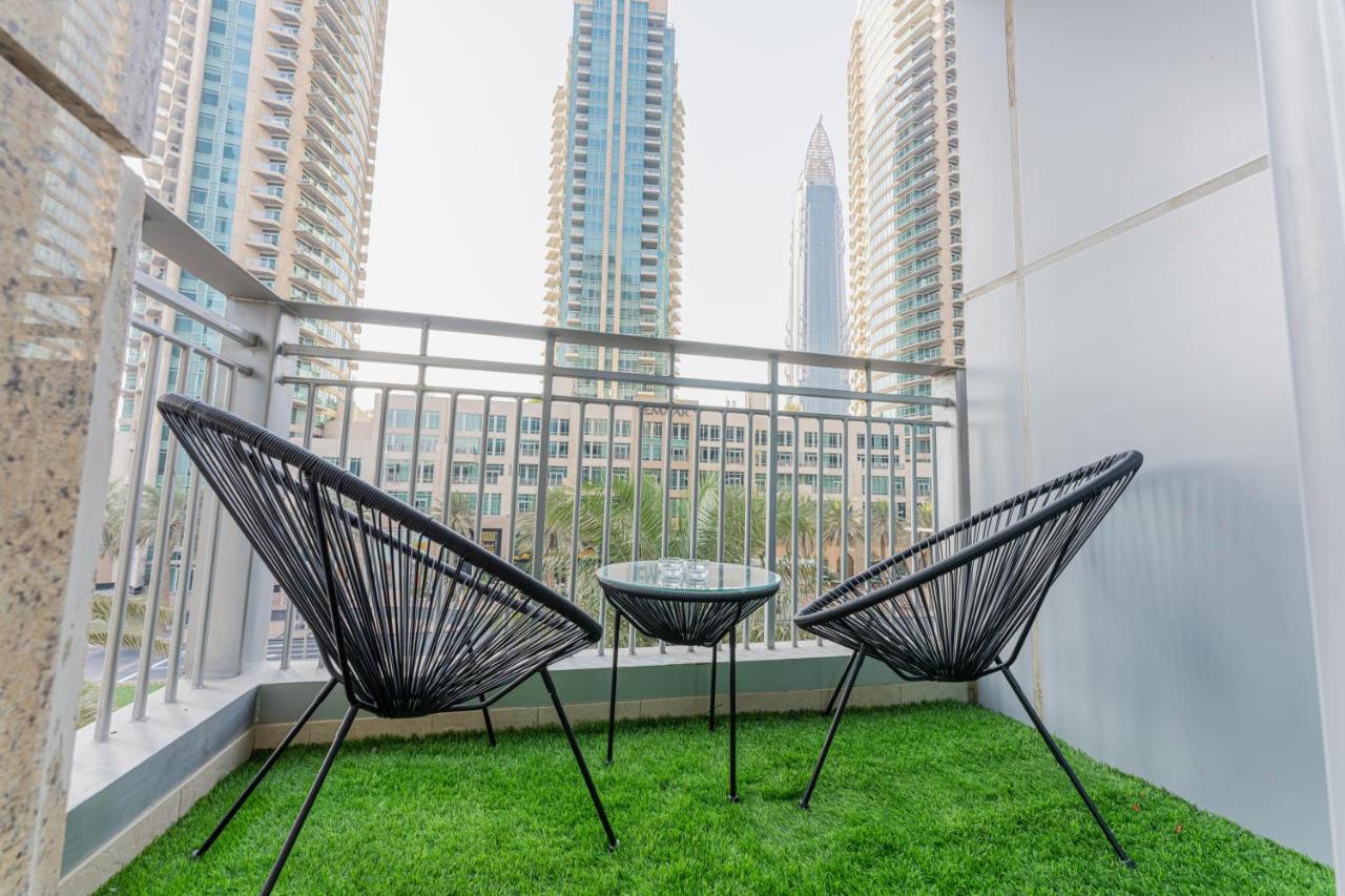 First Class Studio With Dubai Downtown Boulevard View Apartment Luaran gambar